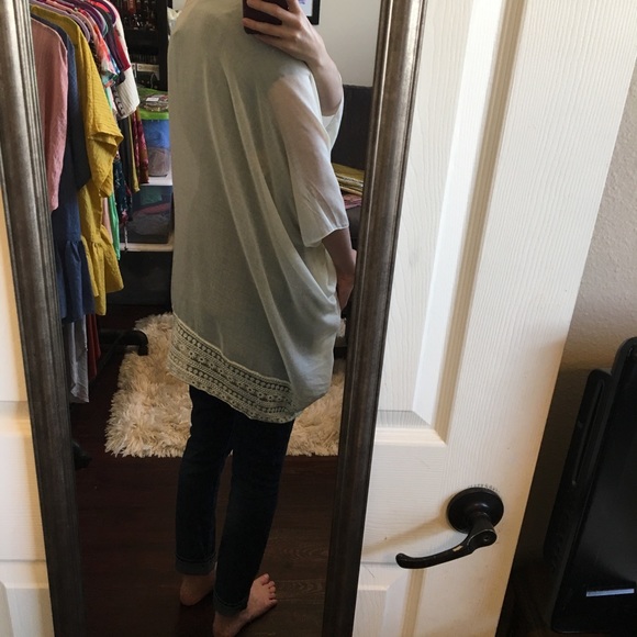 Ivory lace border trim kimono - Picture 4 of 4